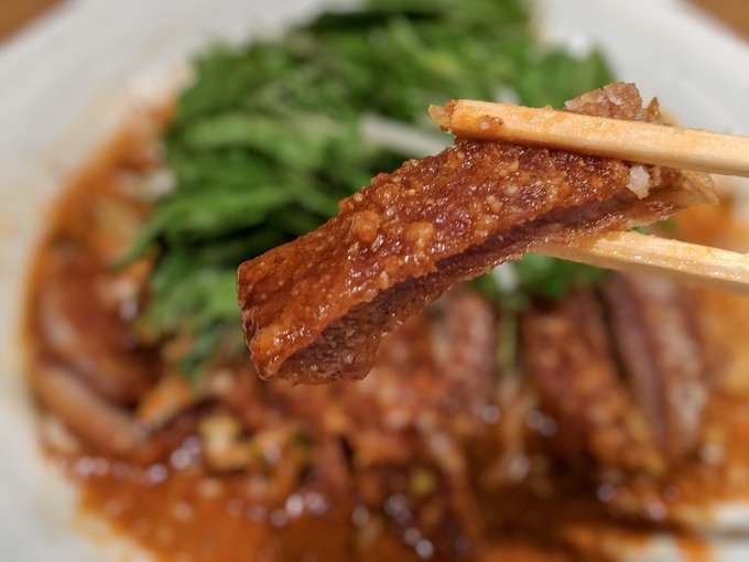 渋谷レンゲノゴトクの冷やし排骨担々麺の排骨