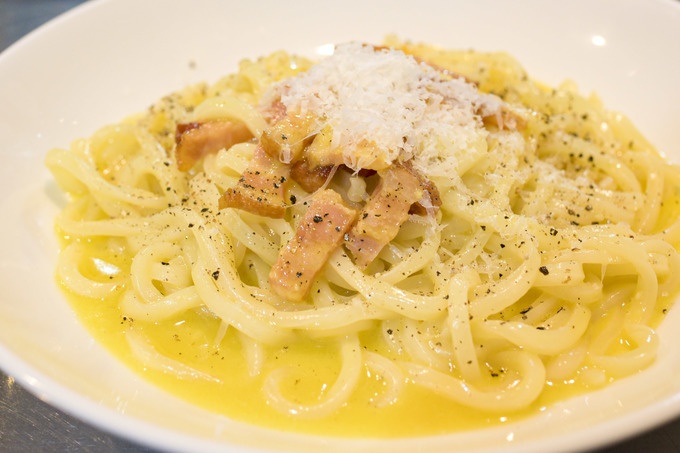 『Covo』の「濃厚カルボナーラうどん」