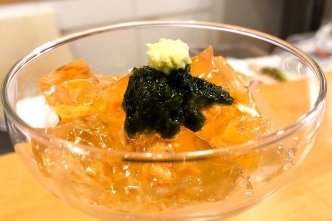 『やまのや別館 すしのや』の「ウニのジュレ寄せ」