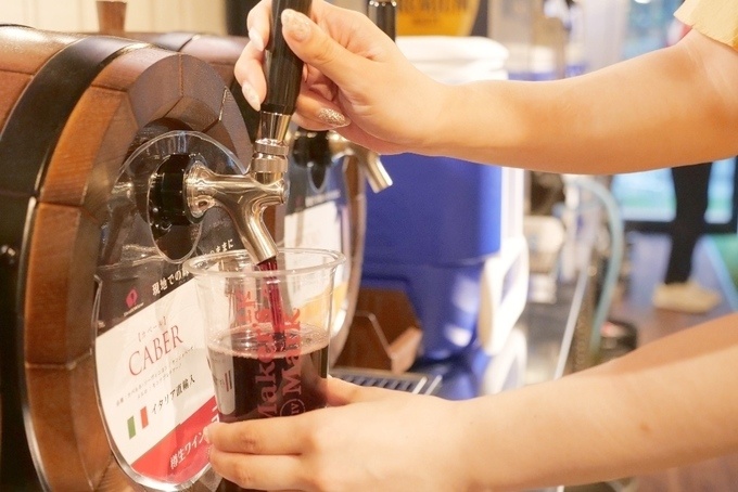 『大手町ビアガーデン』の「飲み放題ワイン」