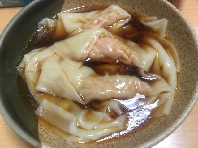 「皿ワンタン」