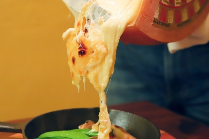 『CANARIA』のラクレットチーズ