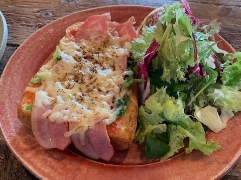 brugge、渋谷、ダイニングバー、ベーコンとエッグとチーズのロスコ