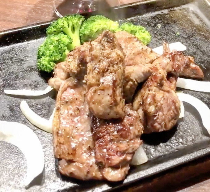 「いきなり!ステーキ」乱切りカットステーキ(200g)