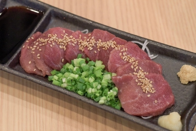 馬刺し