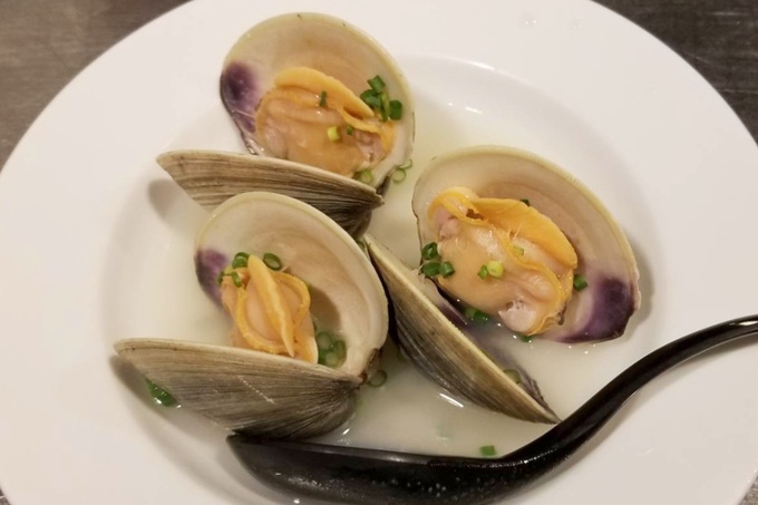 白ハマグリ 酒蒸し