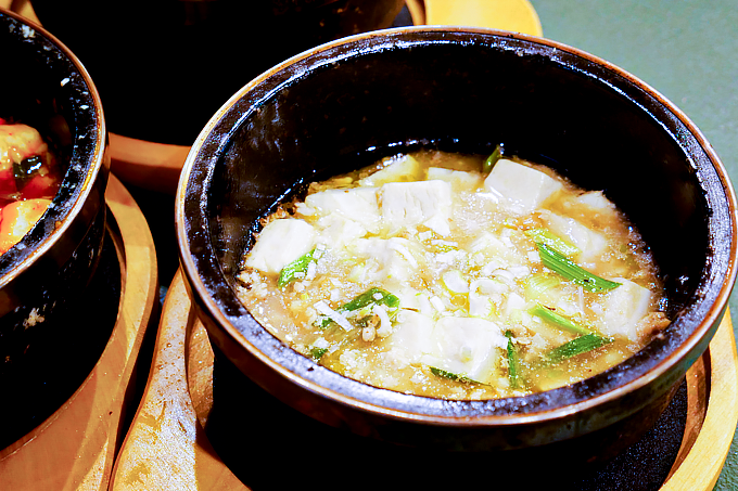 府中 中華 レストランフィリー 麻婆豆腐の白