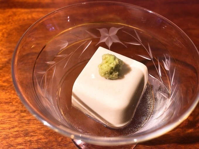 くずし割烹 厨 KURIYAのごまどうふ