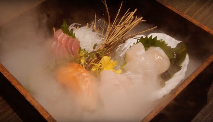 居酒屋 忍者屋敷 NINJA CASTLE 浅草の刺身盛り合わせ