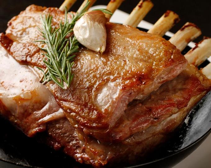 BISTRO Tranquille、肉のロースト