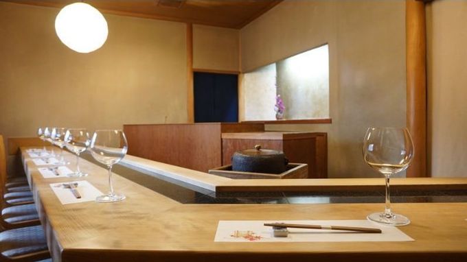 京都・北大路にある京料理・会席料理『照月』のカウンター席