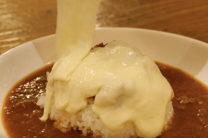 「リトルヤミー」のチーズカレー