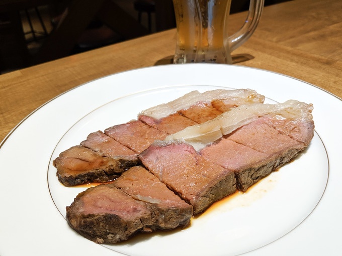 『肉の万世』B1『呉越同舟』のローストビーフ