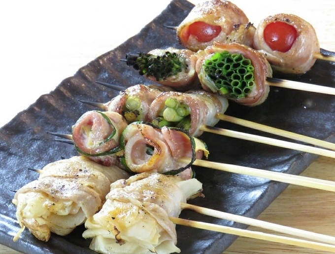 肉炉端 春田屋、肉巻き串炉端焼き