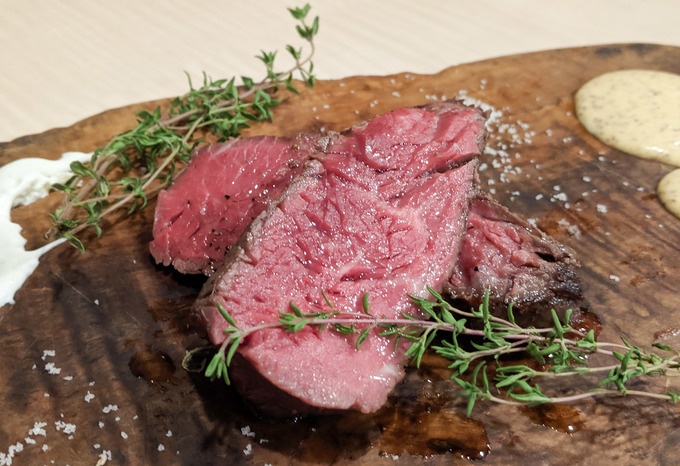 肉バルKACCHAN 西池袋店、極上ハラミステーキ