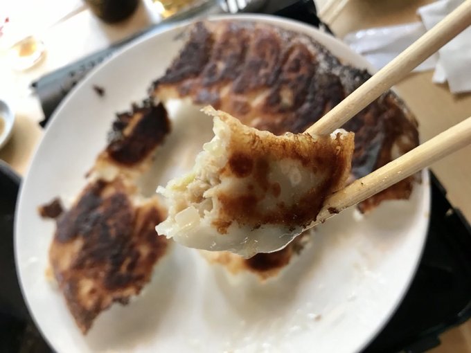 ギョーザステーションの餃子のアップ