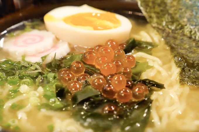 函館食堂ShanShanのいくラーメンのいくら