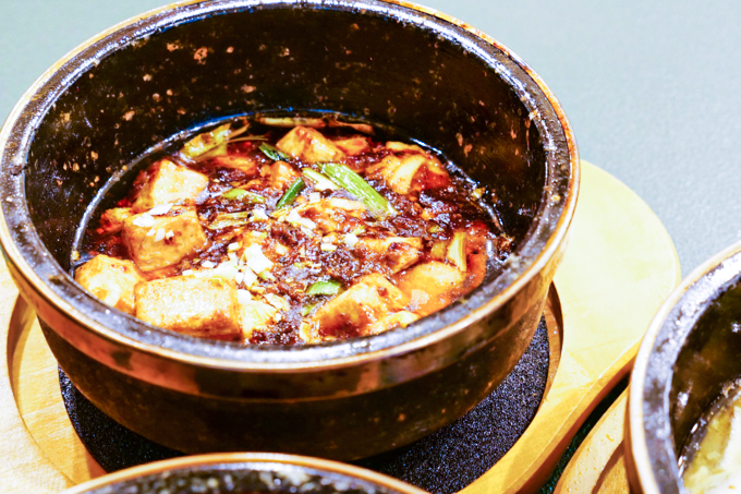 府中 中華 レストランフィリー 麻婆豆腐の黒