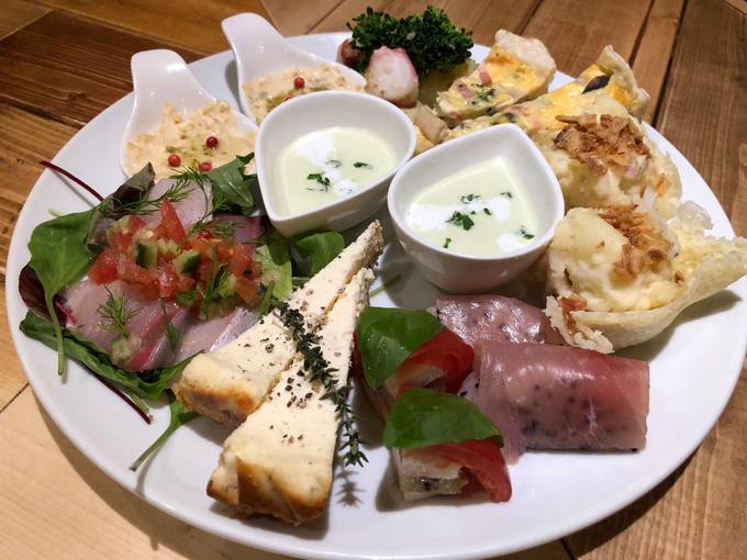 ダイニングバーCOLZA 前菜盛り合わせの画像
