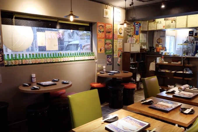 新大久保 韓国料理 エビチーズフォンデュ ホンデポチャ 内観