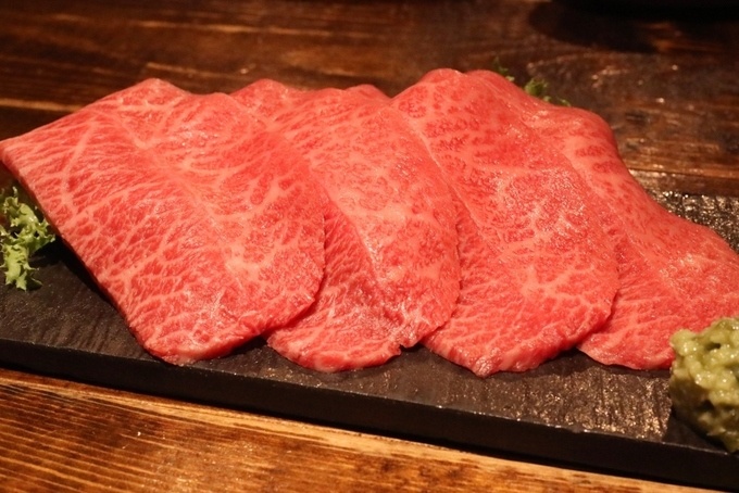 新橋の焼肉店『マルウシミート』の本ミスジ