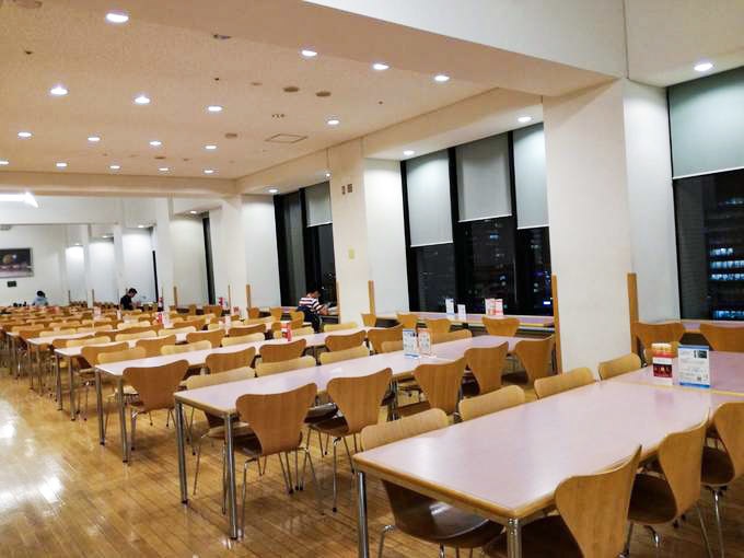 明治大学の学食スカイラウンジ暁