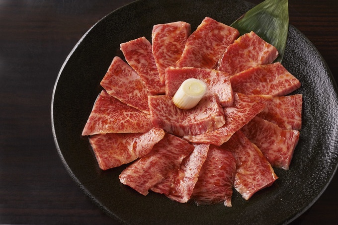 黒毛和牛焼肉うし雅のカルビ