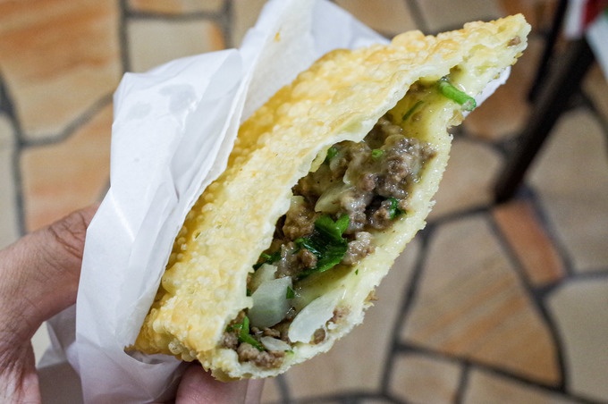 鶴見のブラジル料理ユリショップのパステウ