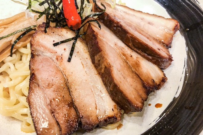 押上の油そば専門店「満天トウキョー」のチャーシュー
