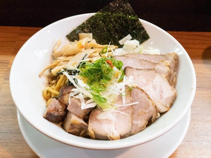 練馬「ドリルマン」でおすすめのまぜそば「肉ABURASSO」
