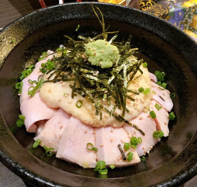 居酒屋 忍者屋敷 NINJA CASTLE 浅草、ワサビ香る和風豚ロース丼