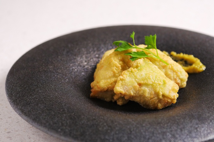 『茶割』の「唐揚げ」(ささみ☓わさび)
