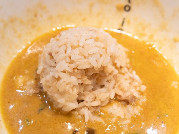 御茶ノ水でおすすめのラーメン店『シン・アジト』のまぜそばに〆ごはん