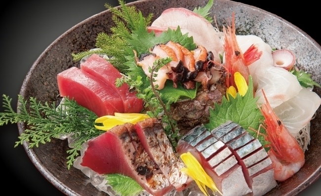 『日本海庄や』の「どらばち盛り」