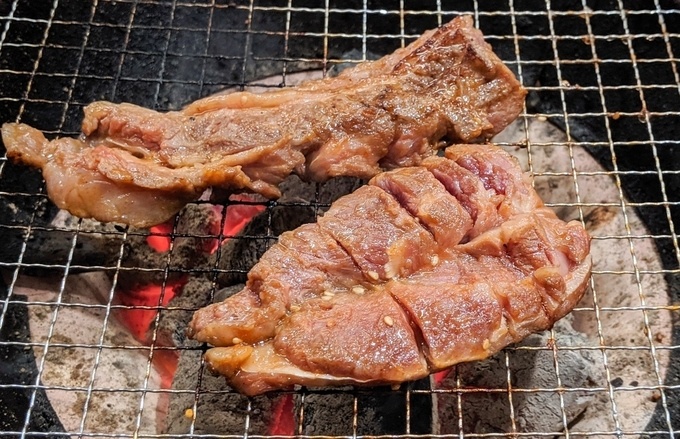 しちりん焼肉若葉屋江坂店のカルビ