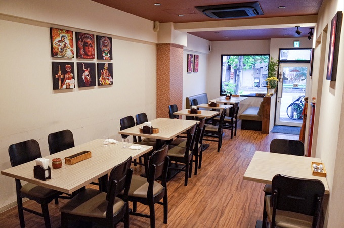 浅草の南インド料理「サウスパーク」の店内