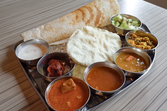 浅草の南インド料理「サウスパーク」のフィッシュカレーセット