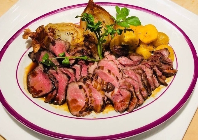 東京イタリア酒場P、お肉のタリアータ盛り合わせ