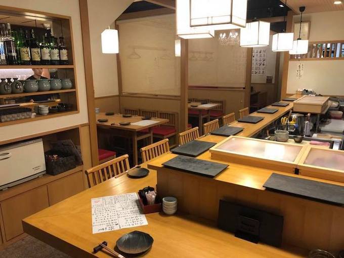 やまのや別館すしのや 内観