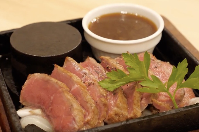 キタノイチバ 赤身肉の牛ステーキ