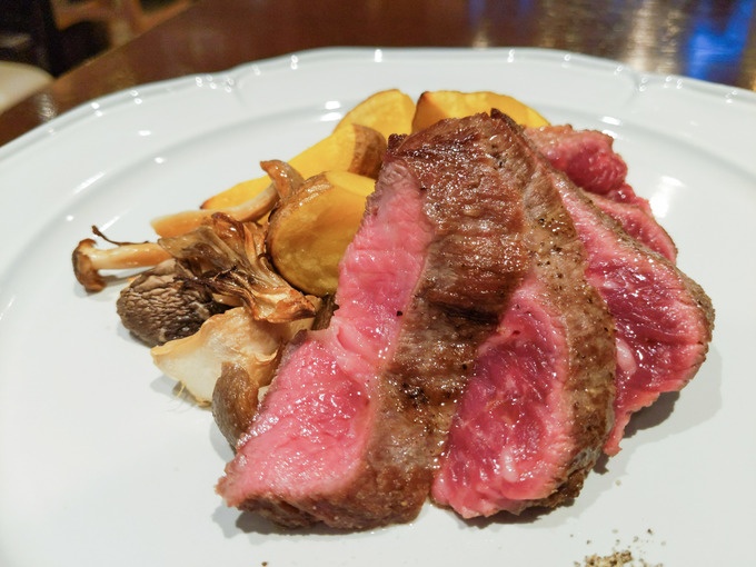 イタリア食堂Quinci(クインチ) 知多牛のビステッカ
