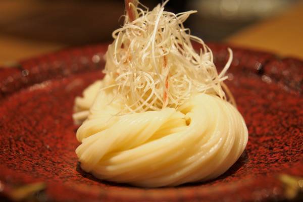『根もと』鴨出汁稲庭うどん