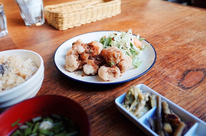 渋谷のヴィーガン料理店「なぎ食堂」のなぎA定食