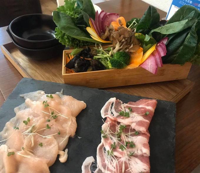 『なつめ庵』のしゃぶしゃぶ用野菜とお肉
