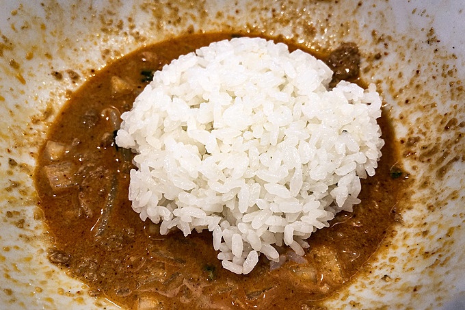 大手町の担々麺専門店「担々飯店」のちょいめし