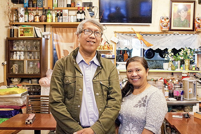高田馬場のミャンマー料理「スィゥミャンマー」のスィゥ夫妻