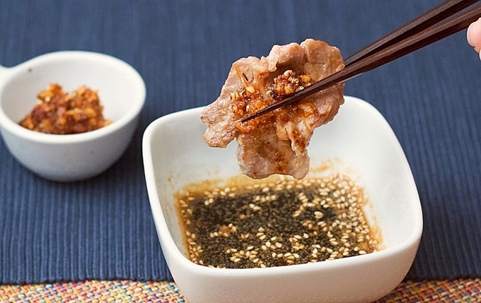 ラム焼肉専門店『LAMB ONE 新宿歌舞伎町本店』の「塩麹漬けラム肩ロース」
