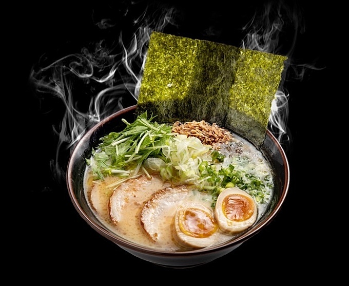 家系ラーメン店 清六家 北条店 の 「清六家特製 極み鶏」