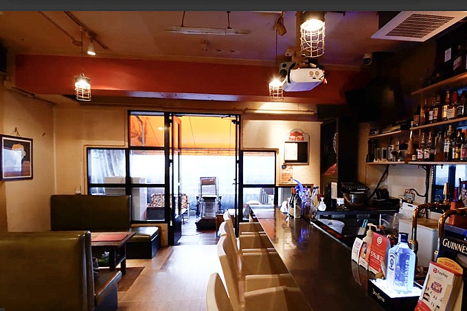 三軒茶屋 BAR TRIANGLE 内観
