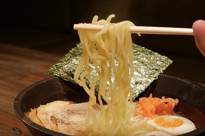 三軒茶屋 BAR TRIANGLE 麺